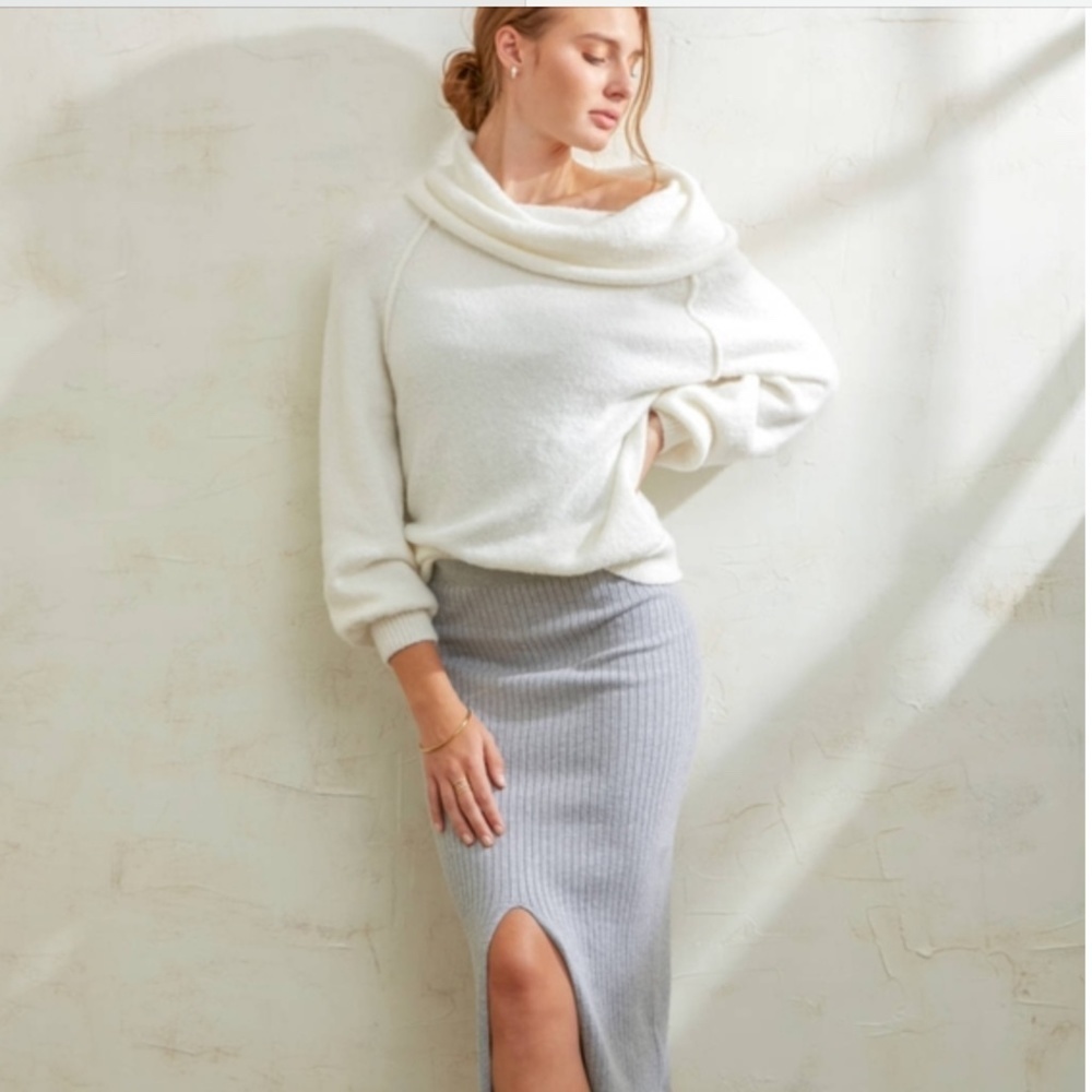 NWT FREE PEOPLE ECHO  BEACH PULLOVER IVORY -  XS